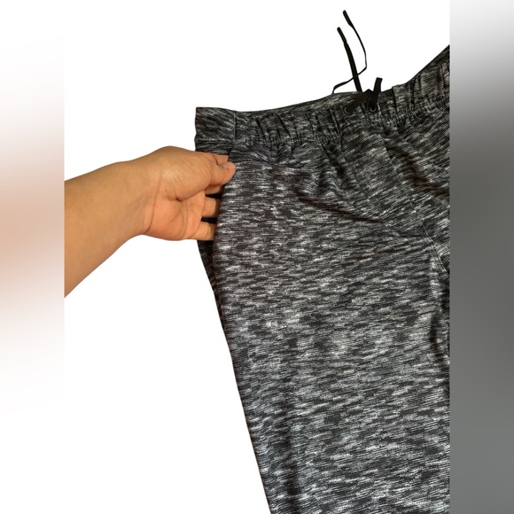 Lululemon Athletica Black and Gray Joggers - Picture 5 of 7